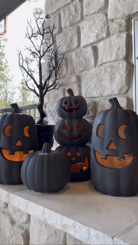 Halloween's spookiest finds | #halloween #spookiest #home #homedecor #halloweendecor #spooky #skeleton #pumpkin #coffeebar #mug #bats #wooden #syrup