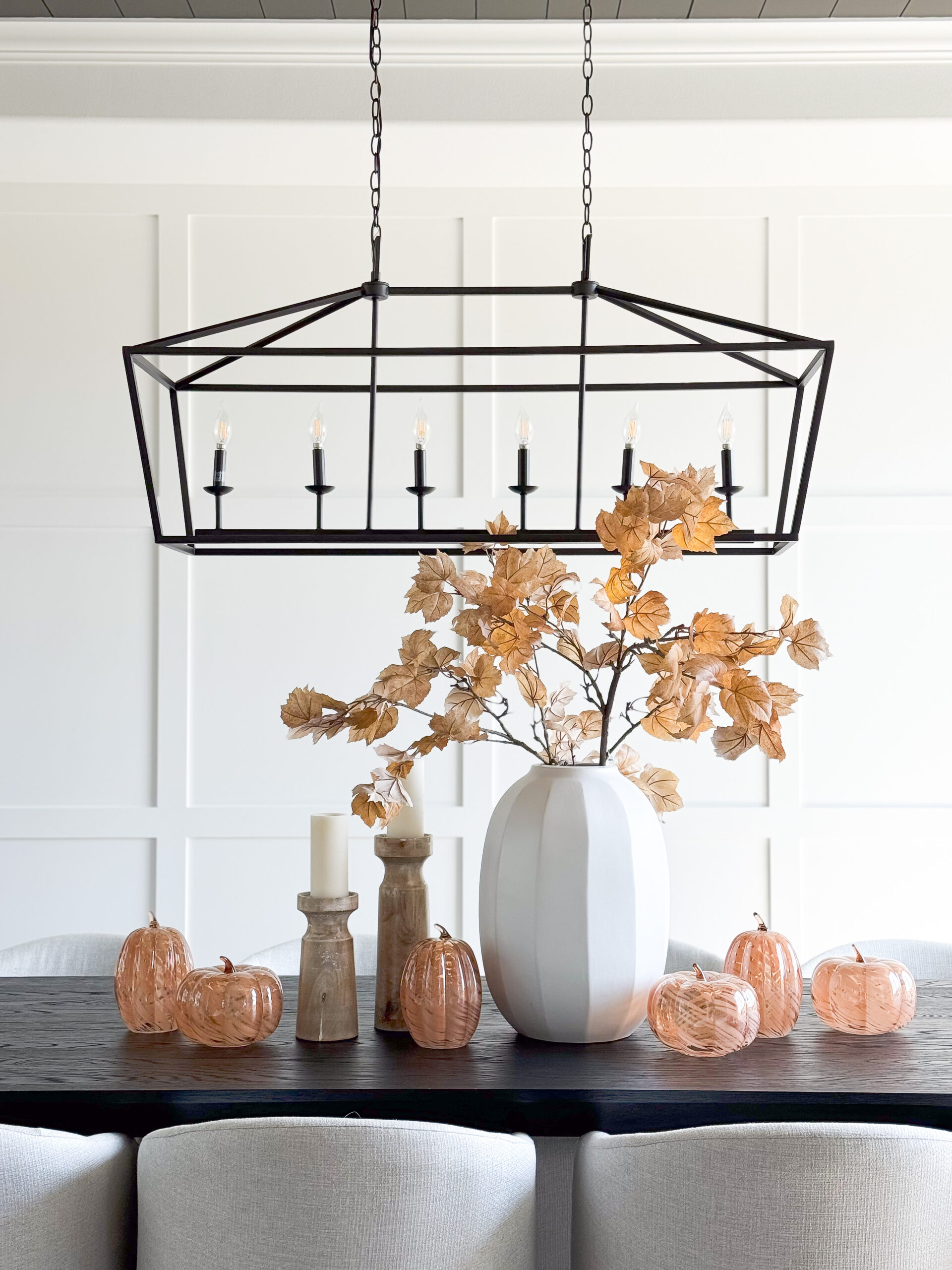 fall in love with your home top decpr trends for the season | fall home, home decor, fall favorites, coffee table styling, seasonal decor, dining table, fall dining table, centerpiece decor