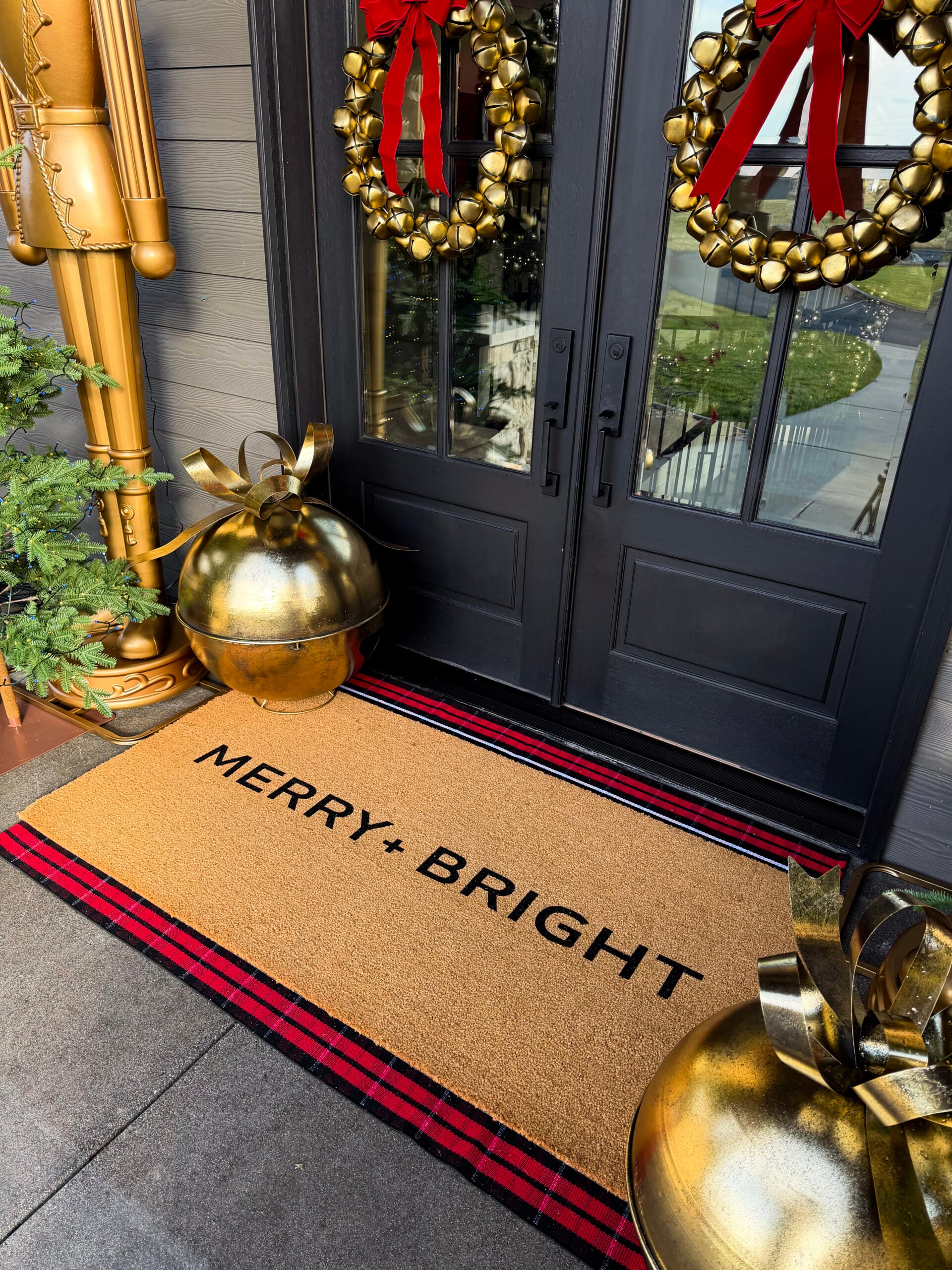no regret holiday decor | merry and bright door mat, gold jingle bells, holiday wreath