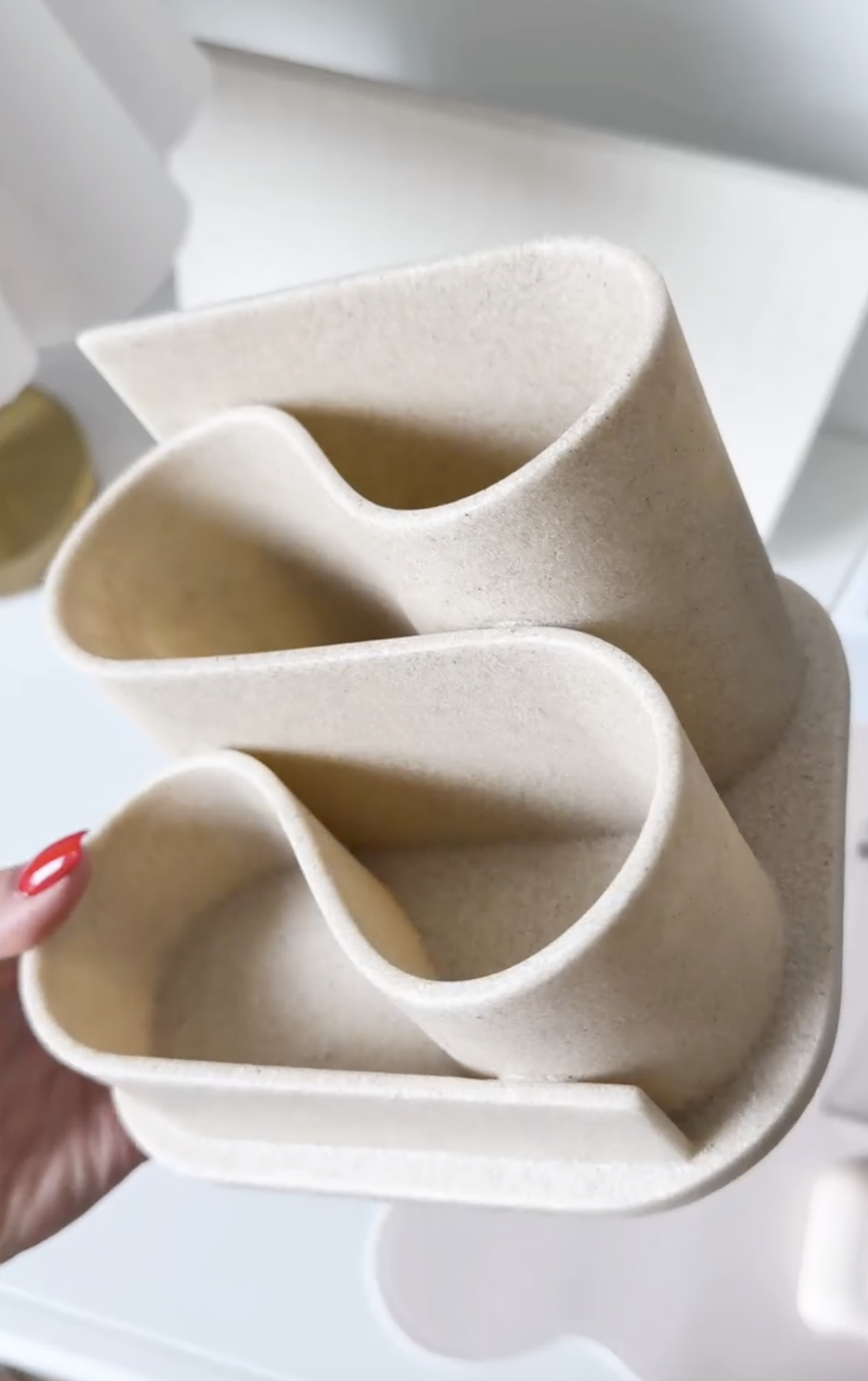 curvy desk organizer